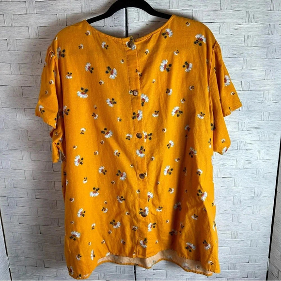 Loft plus 55% Linen Gold-Orange Floral Blouse with Buttons Down Back plus size - Picture 3 of 9